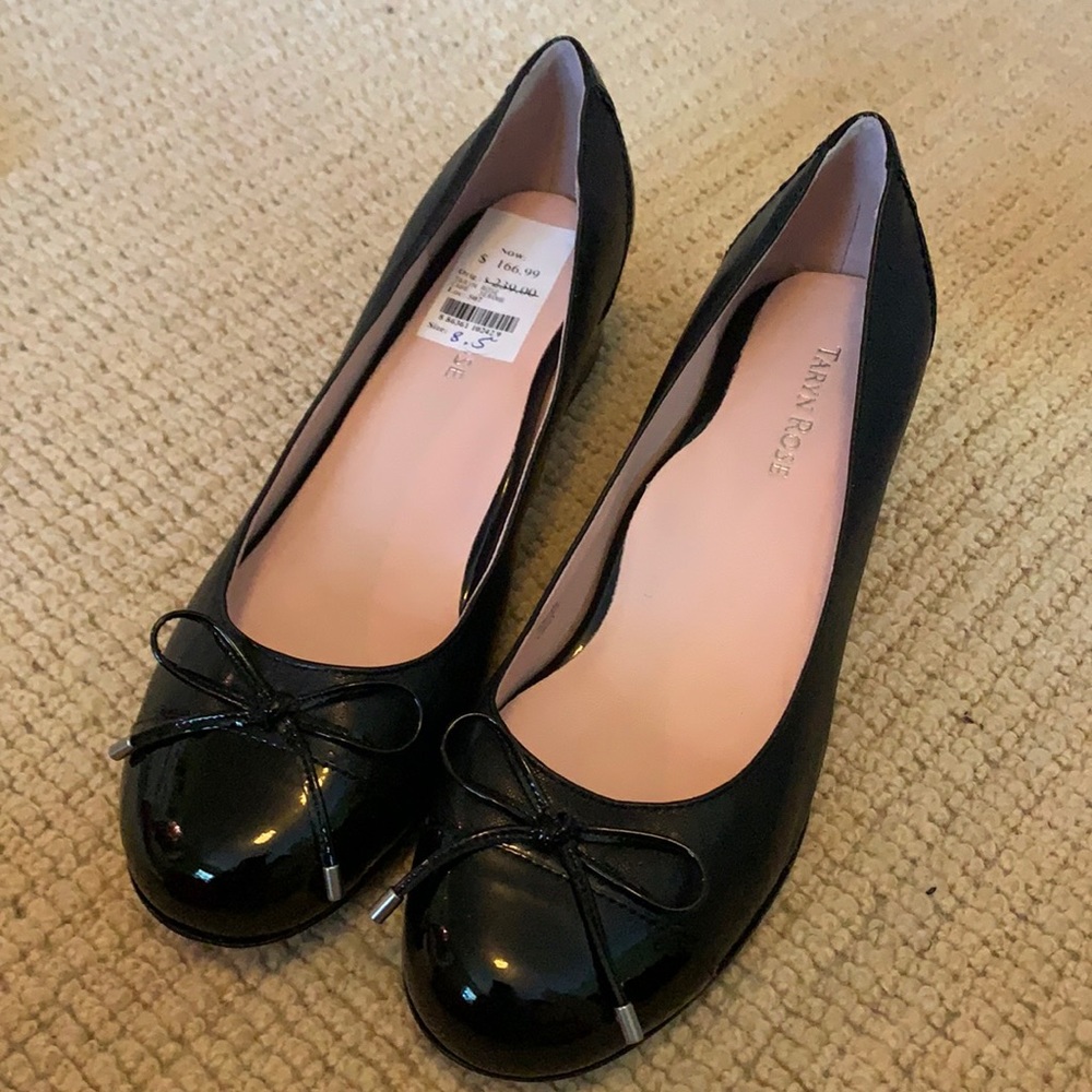 NEW Taryn Rose Jerome size 8.5
